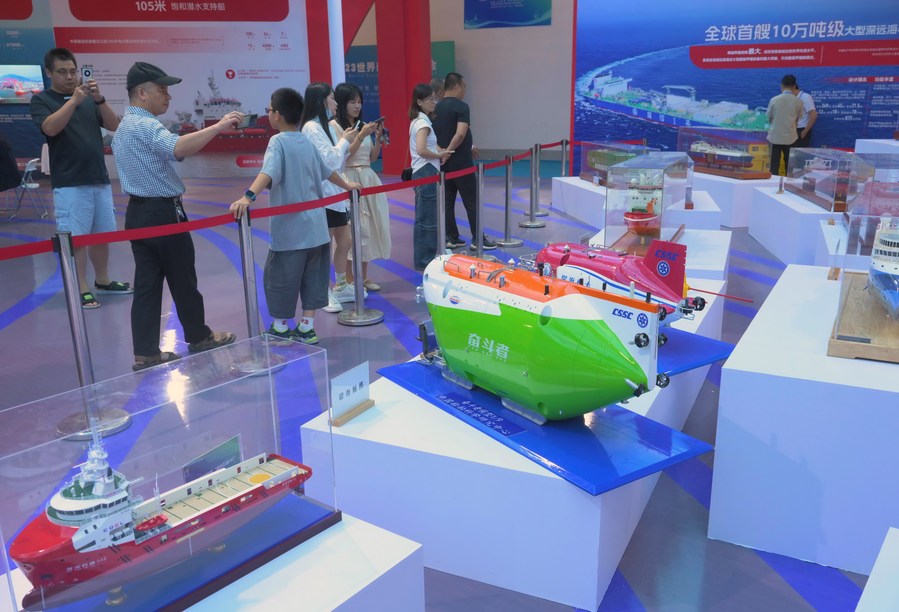 Marine equipment developed by China shines in World Marine Equipment Conference 2023